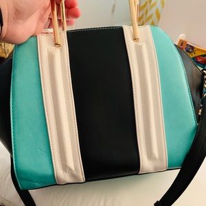 Handbag with crossbody strap